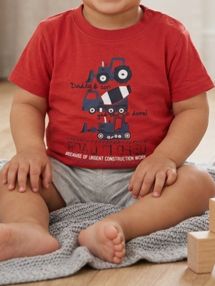 T-shirt