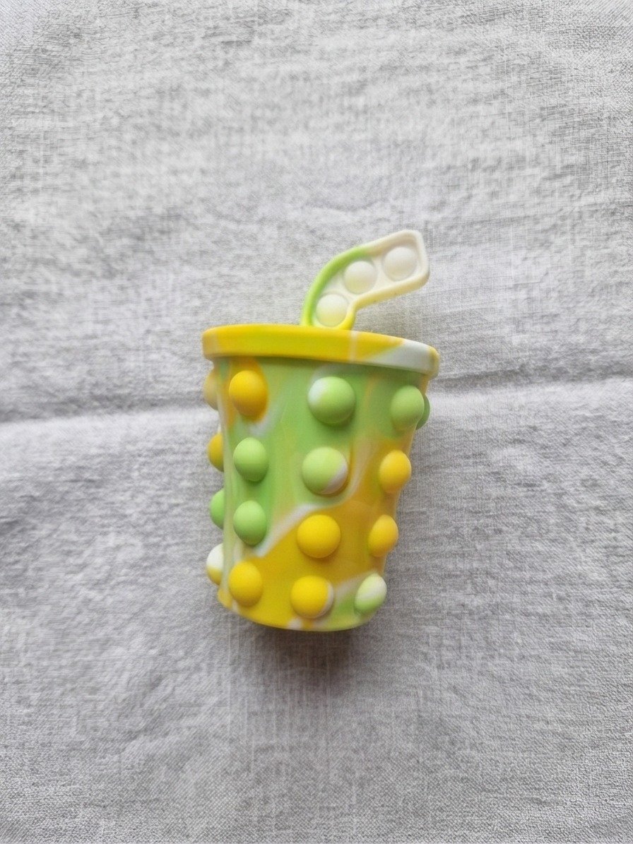 Verre Pop-it à malaxer - objet de concentration
